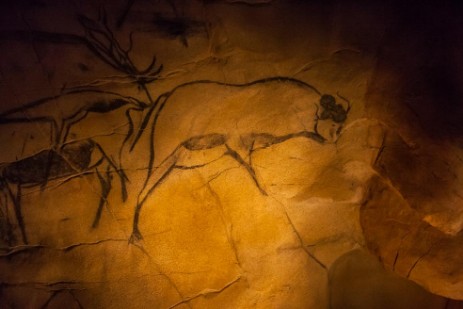 Höhlenmalerei in Steinzeithöhle im Tierfreigehege Falkenstein