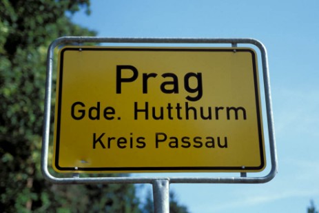 Ortschild Prag im Bayerischen Wald